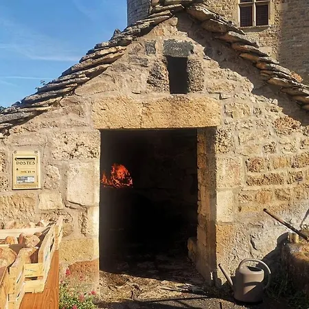 Maison Traditionnelle En Lozere